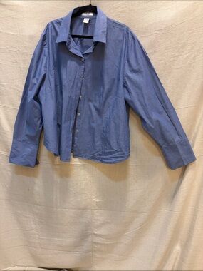 Women's Light Blue Pinstripe Button-Down Shirt - Unbranded